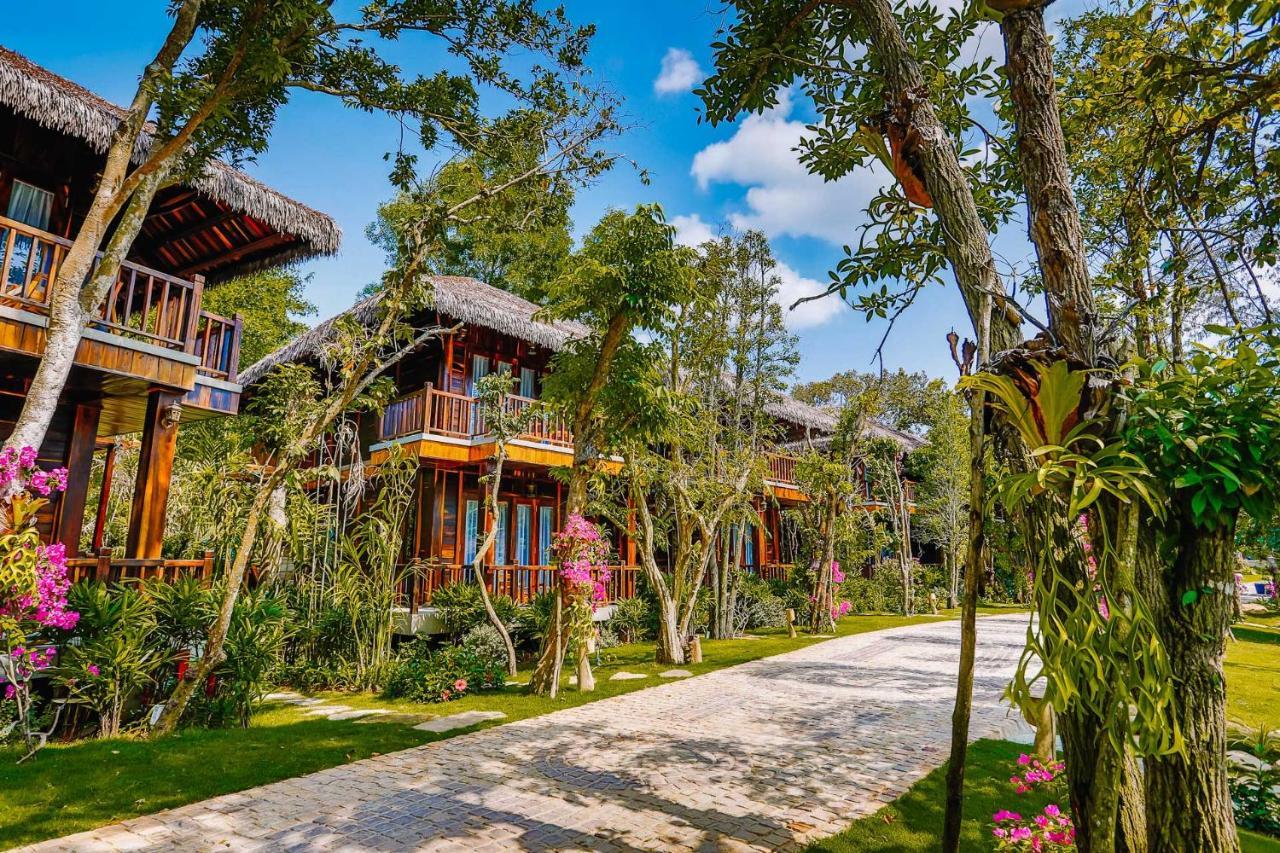 Ocean Bay Phu Quoc Resort And Spa Exterior foto