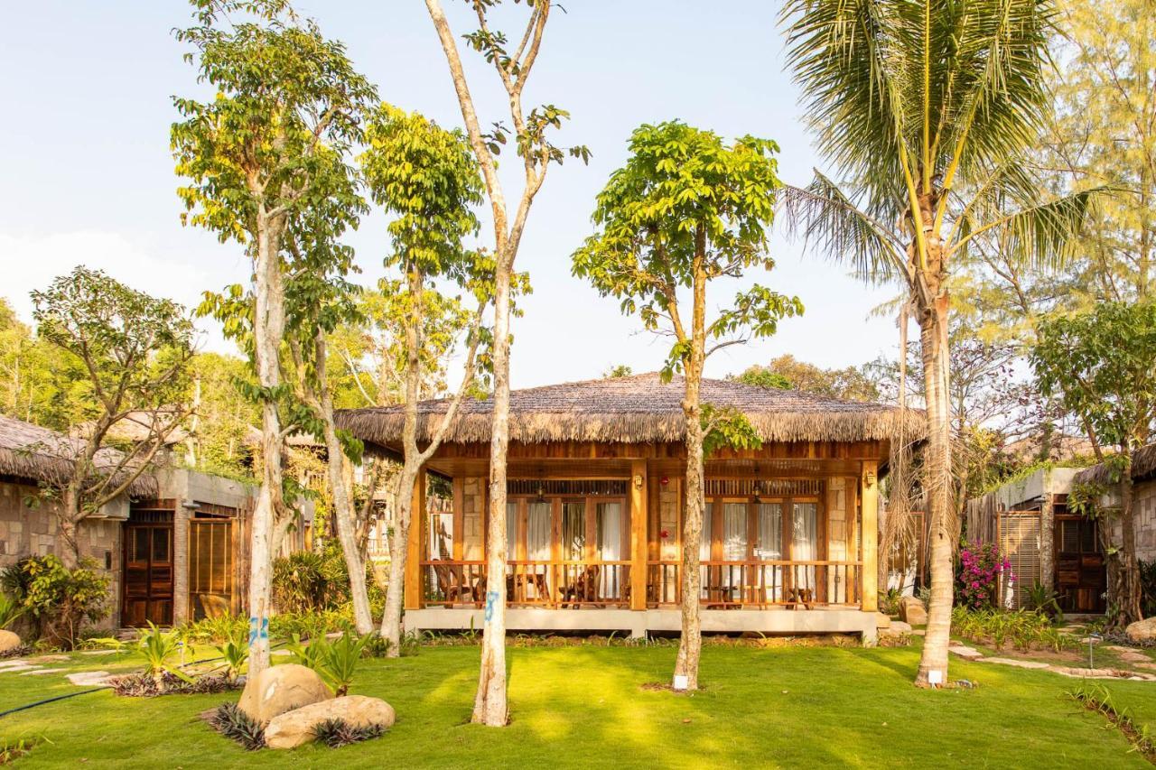 Ocean Bay Phu Quoc Resort And Spa Exterior foto