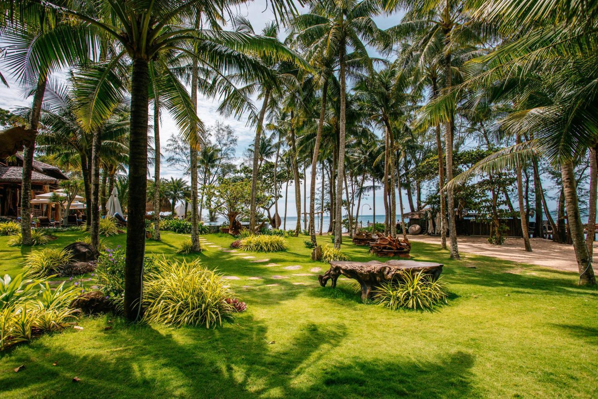 Ocean Bay Phu Quoc Resort And Spa Exterior foto