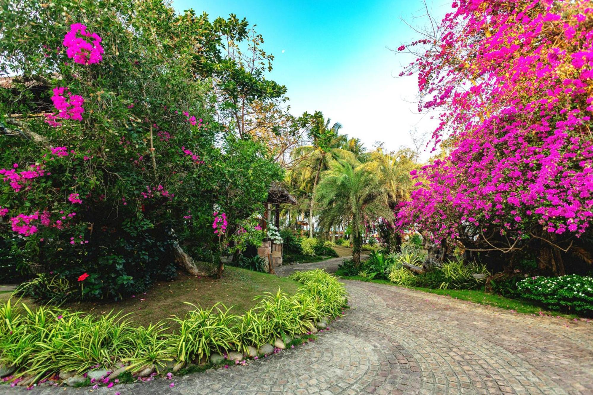 Ocean Bay Phu Quoc Resort And Spa Exterior foto